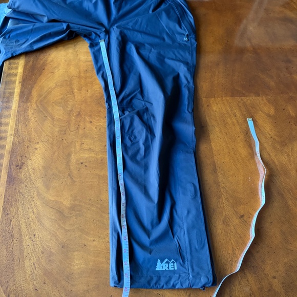 REI E1 Elements rain pant black Medium petite - Picture 10 of 15